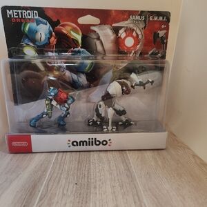 Nintendo amiibo Metroid Dread - Samus and E.M.M.I. Figures (2 Pack Set)